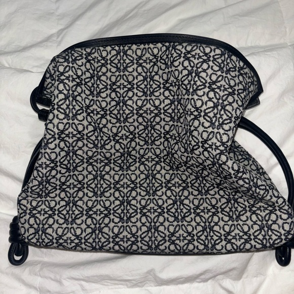 Flamenco Clutch - Picture 1 of 2